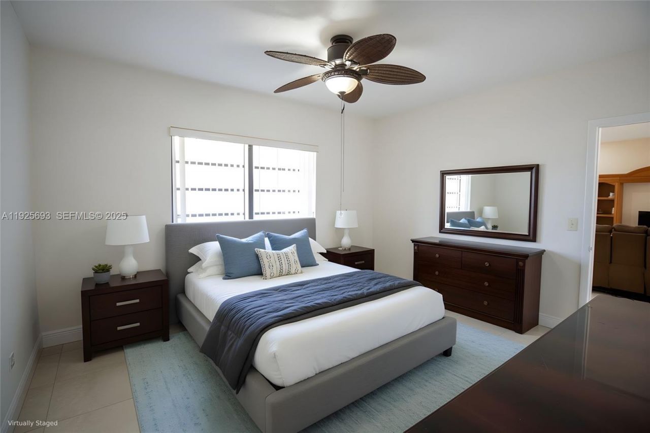 1140 NE 204th St, Miami, FL 33179 Photo