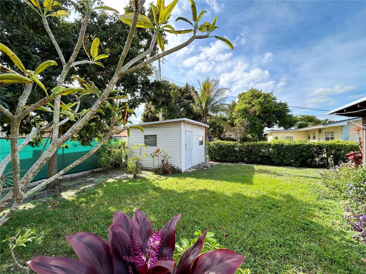 1140 NE 204th St, Miami, FL 33179 Photo