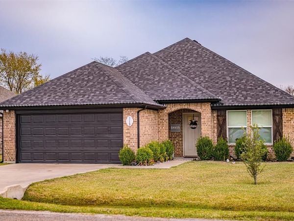 113 Halifax Circle, Palmer, TX 75152