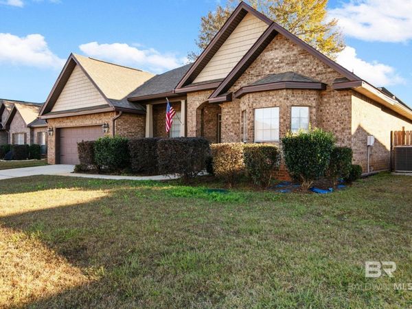 9823 Torrington Drive, Semmes, AL 36575