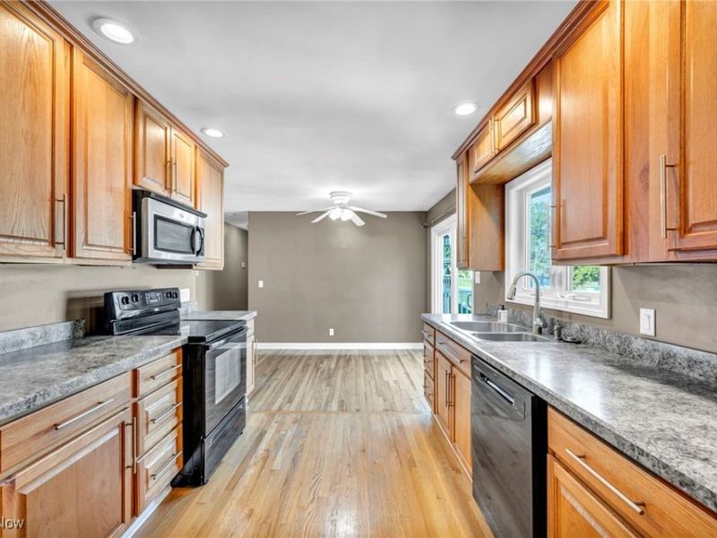 4523 Oakes Road, Brecksville, OH 44141 Photo 14