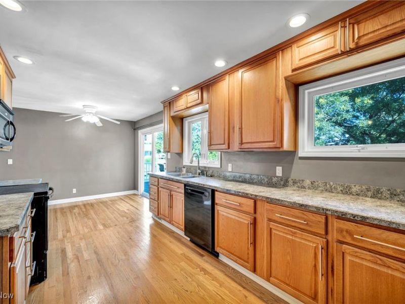 4523 Oakes Road, Brecksville, OH 44141 Photo 15