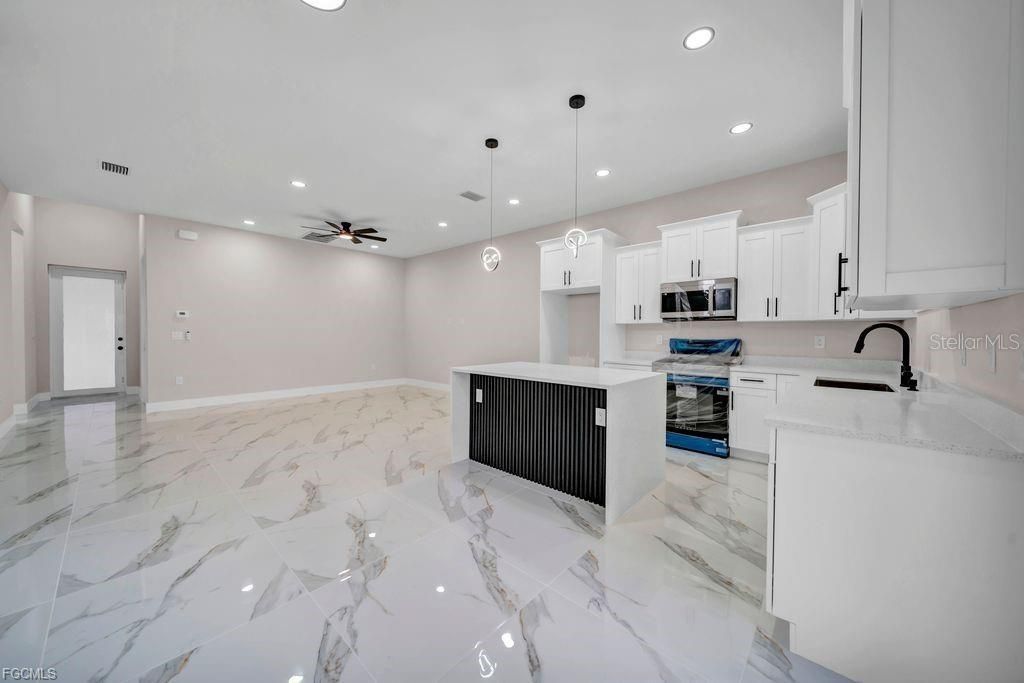 4648/4650 Leonard Boulevard S, Lehigh Acres, FL 33973 Photo