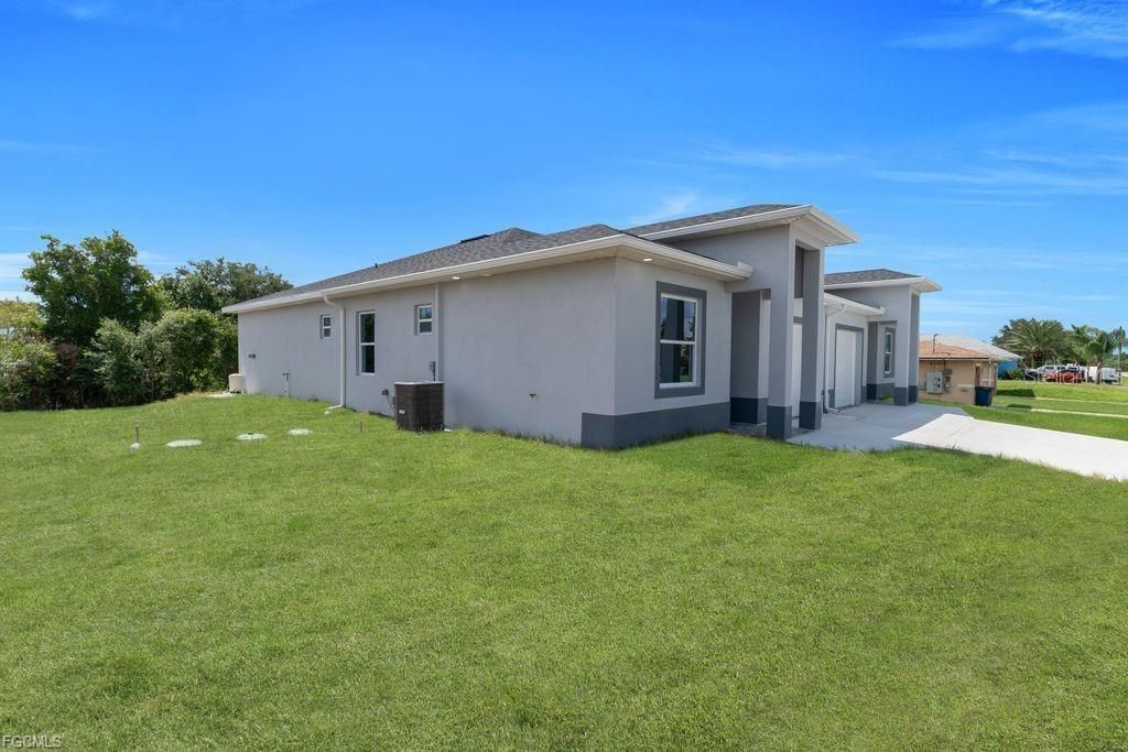 4648/4650 Leonard Boulevard S, Lehigh Acres, FL 33973 Photo