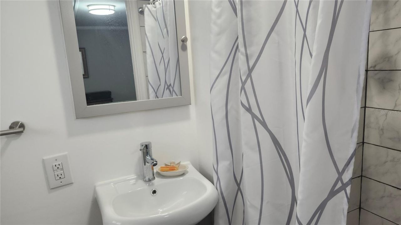 1707 28th Avenue Drive W, Bradenton, FL 34205 Photo