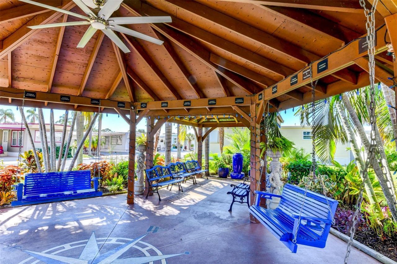 1707 28th Avenue Drive W, Bradenton, FL 34205 Photo