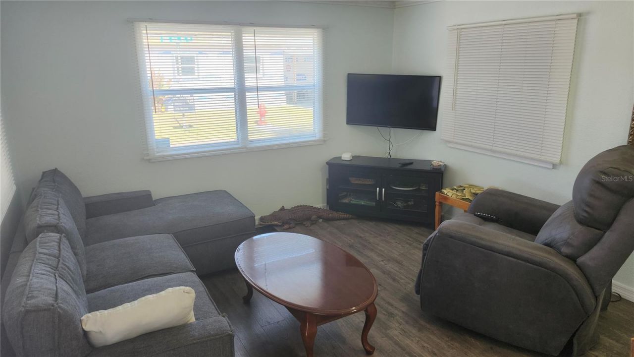 1707 28th Avenue Drive W, Bradenton, FL 34205 Photo