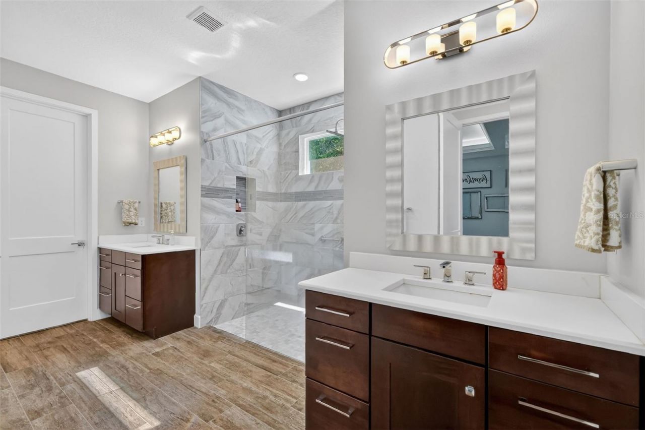 6553 Clayton Street, Mount Dora, FL 32757 Photo