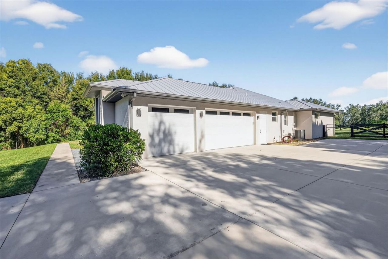 6553 Clayton Street, Mount Dora, FL 32757 Photo
