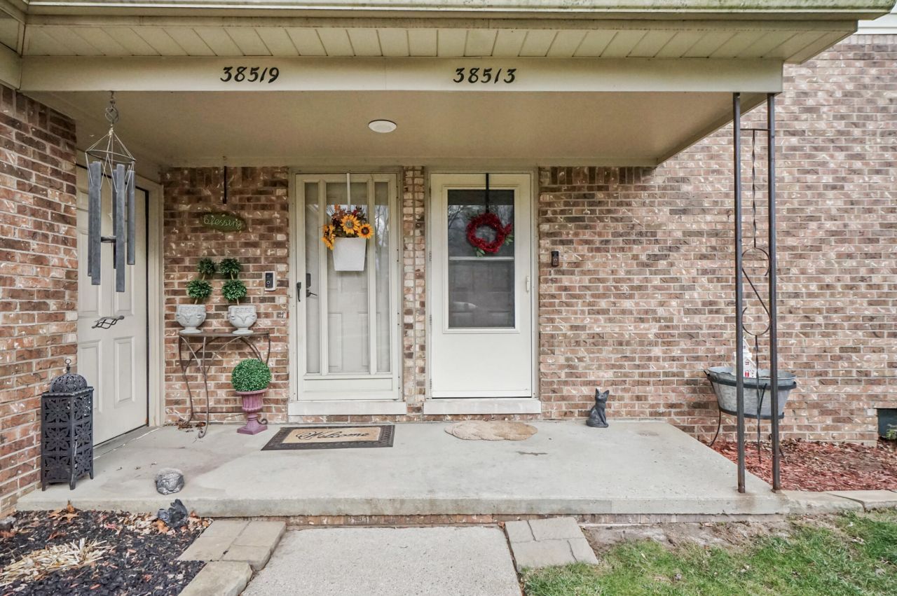 38513 Capetown Court, Unit 169, Clinton Township, MI 48038 Main Photo