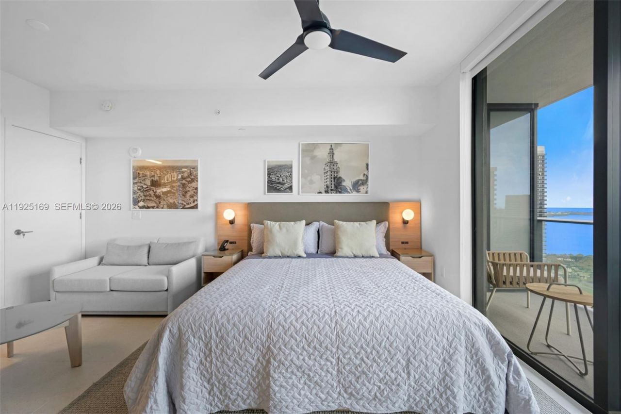 159 NE 6th St, Unit 3810, Miami, FL 33132 Photo