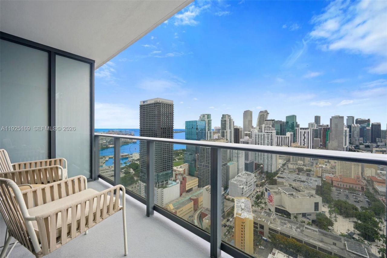 159 NE 6th St, Unit 3810, Miami, FL 33132 Photo