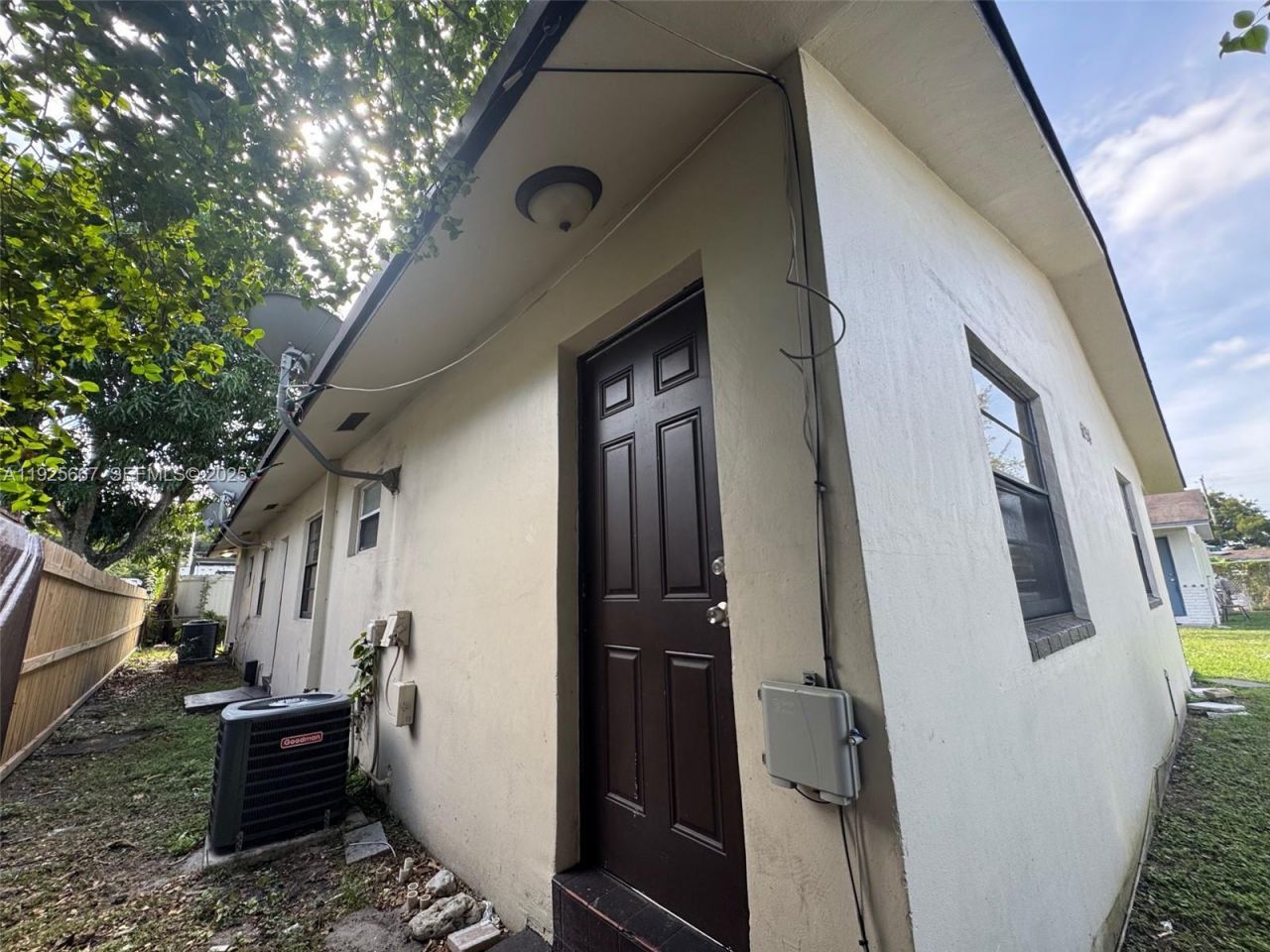 6134 SW 40th Ct, Miramar, FL 33023 Photo