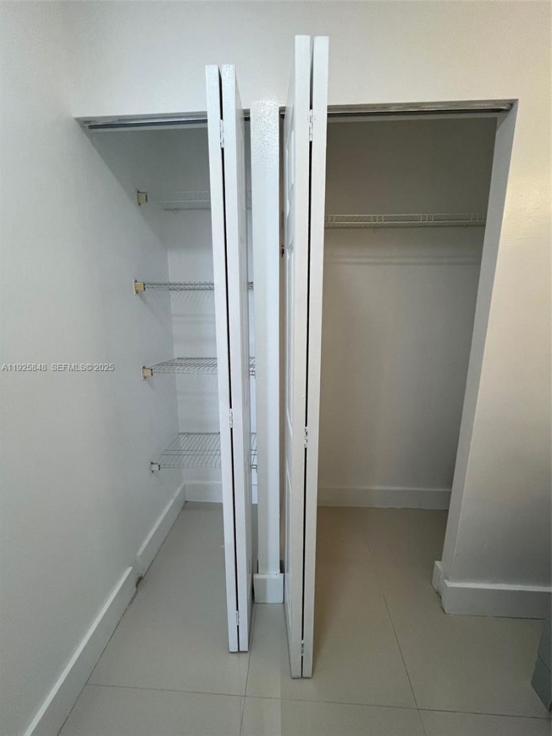 20505 E Country Club Dr, Unit 2132, Aventura, FL 33180 Photo