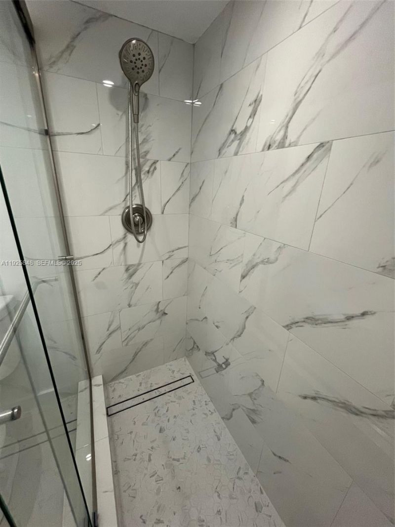 20505 E Country Club Dr, Unit 2132, Aventura, FL 33180 Photo