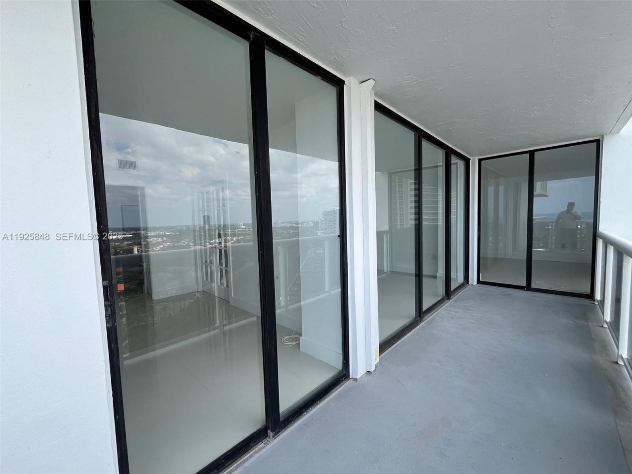 20505 E Country Club Dr, Unit 2132, Aventura, FL 33180 Photo