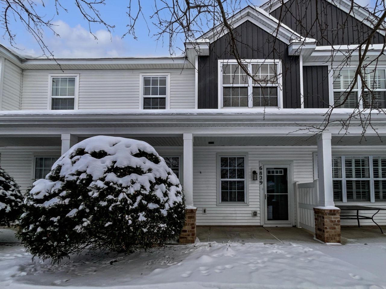6829 Narcissus Lane N, Unit 304, Maple Grove, MN 55311 Main Photo