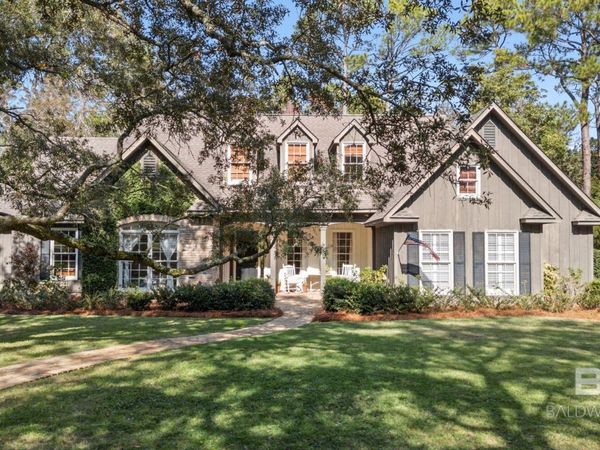 18318 Woodland Drive, Fairhope, AL 36532