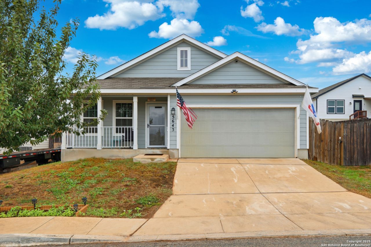 5643 Vista Pont, San Antonio, TX 78242 Main Photo