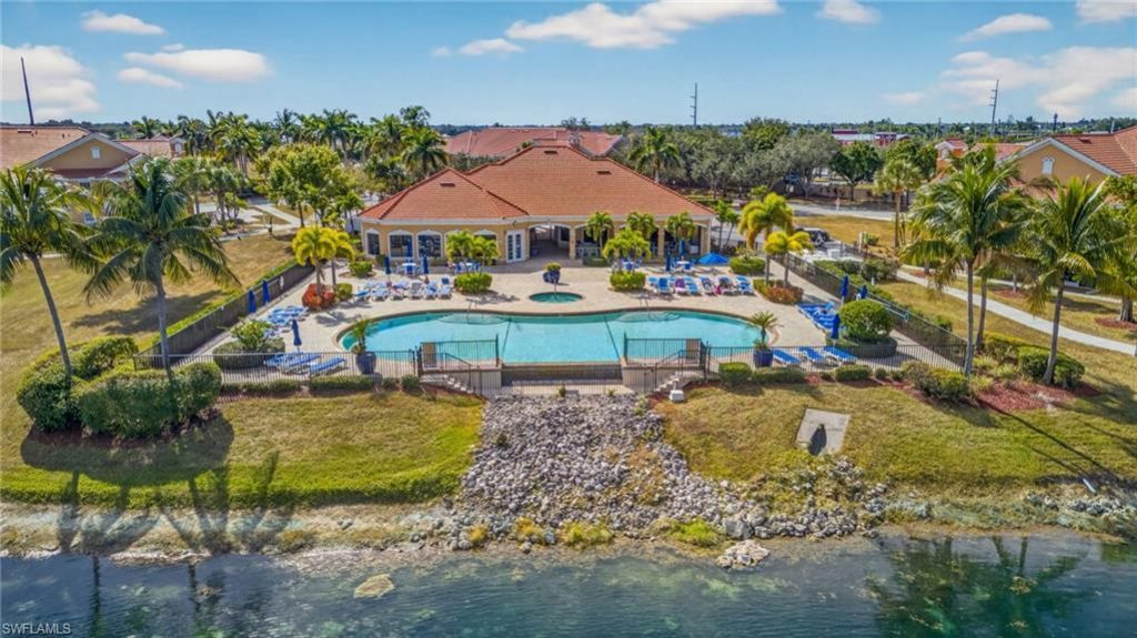 1854 Concordia Lake Cir, Unit 806, Cape Coral, FL 33909 Photo