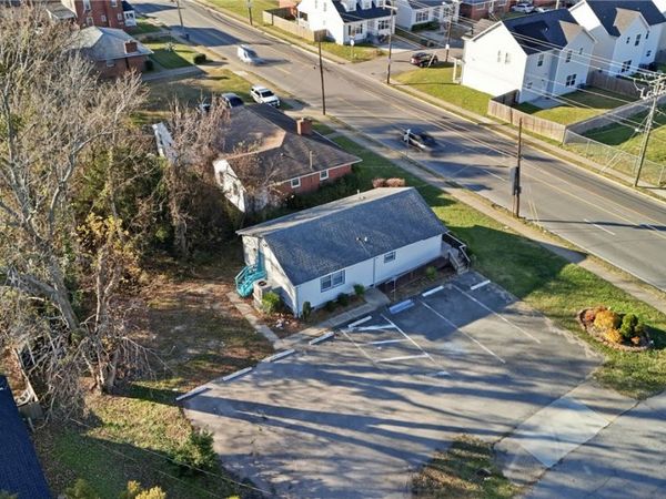 1204 E Pembroke Avenue, Hampton, VA 23669