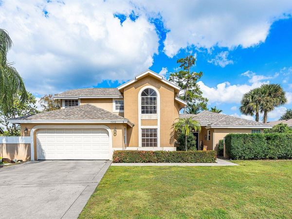 1212 Columbine Place, Wellington, FL 33414