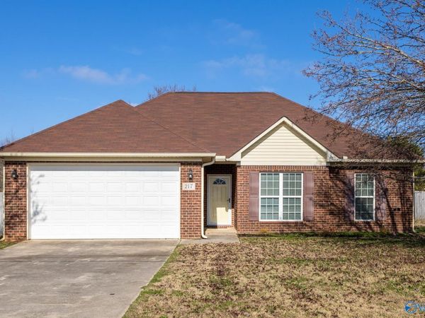 217 Harlans Circle, Huntsville, AL 35811