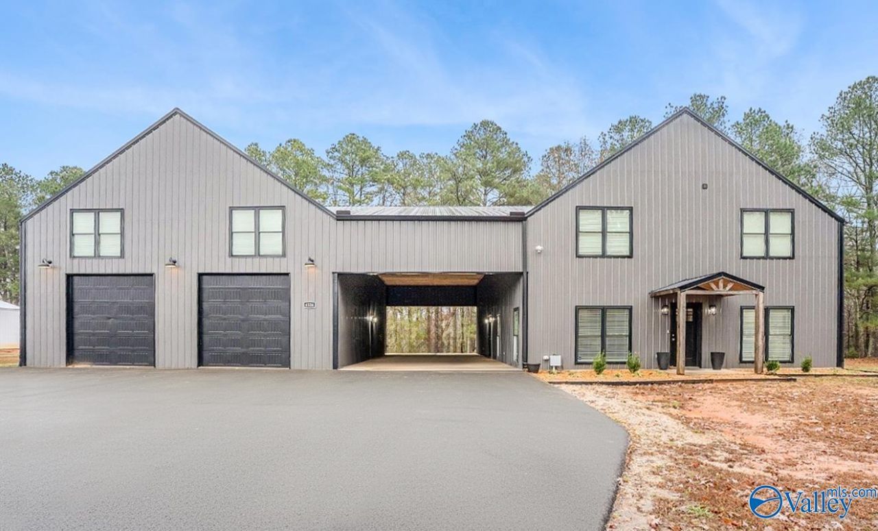 4536 Danville Road Sw, Decatur, AL 35603 Main Photo