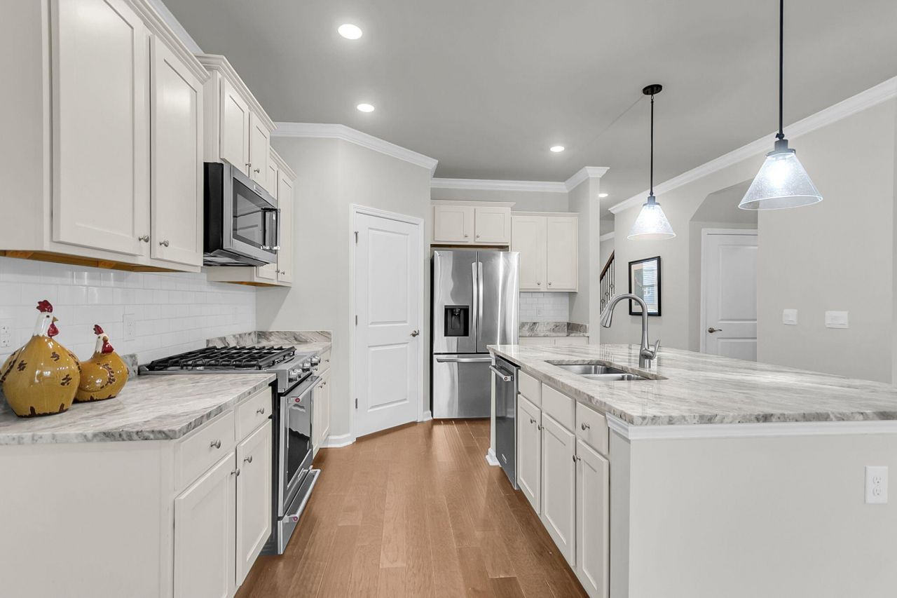 169 Cherry Grove Drive Photo 9