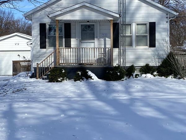 712 E BIRCH Street, New Berlin, IL 62670