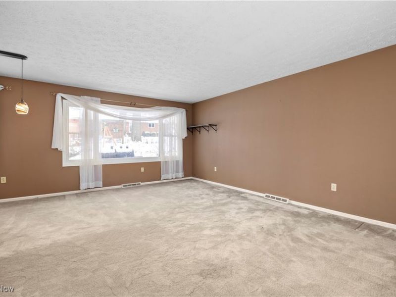 1799 Oak Hill Drive, Kent, OH 44240 Photo 2