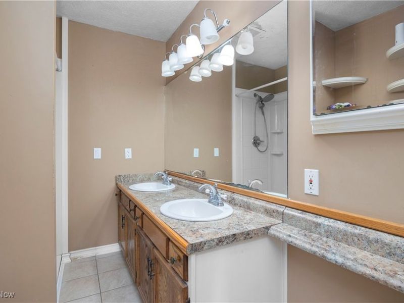 1799 Oak Hill Drive, Kent, OH 44240 Photo 24