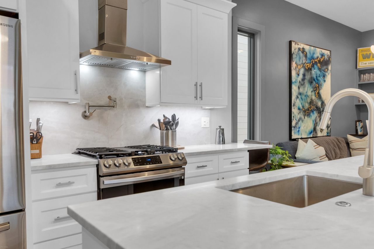 7 Carrere Court Photo 13