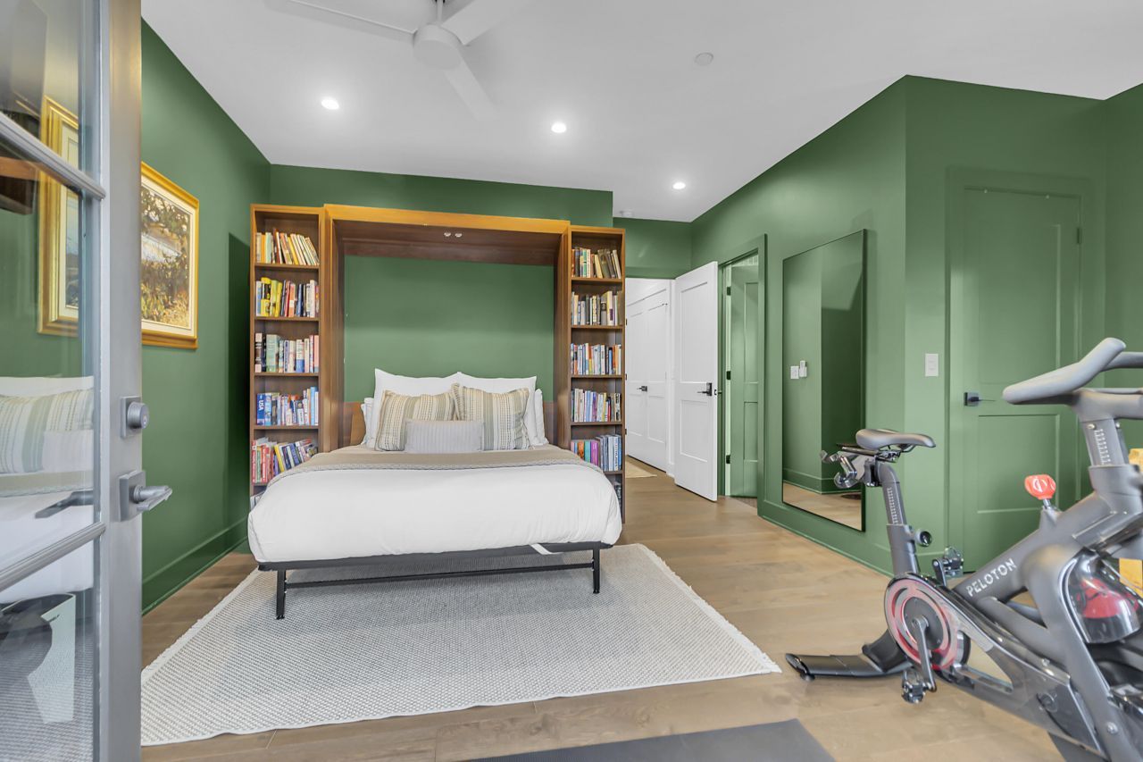 7 Carrere Court Photo 23