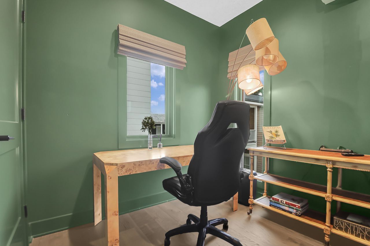 7 Carrere Court Photo 24