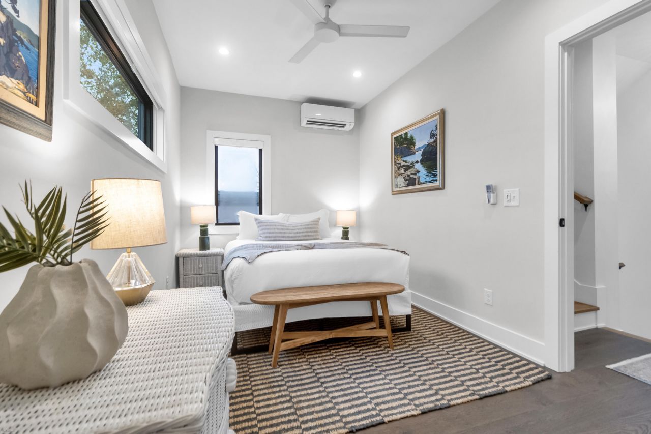 7 Carrere Court Photo 29