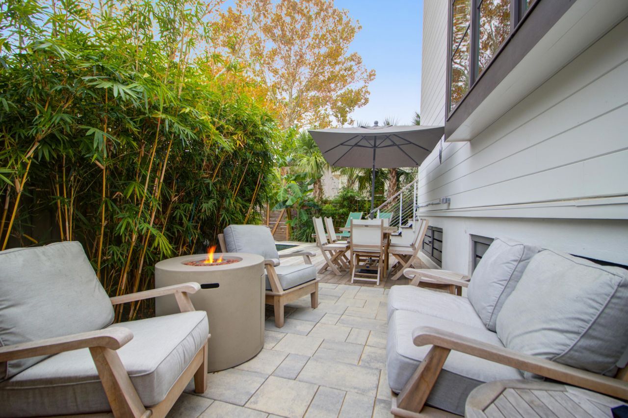 7 Carrere Court Photo 41