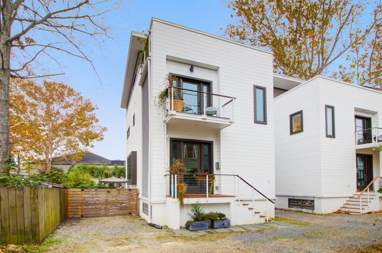 7 Carrere Court Photo 44