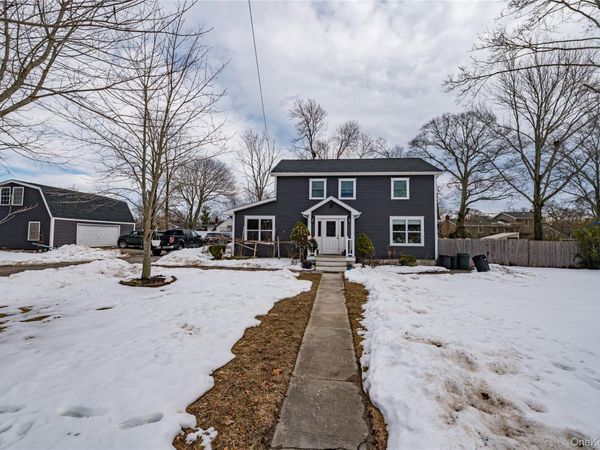 85 Bayview Avenue, East Patchogue, NY 11772