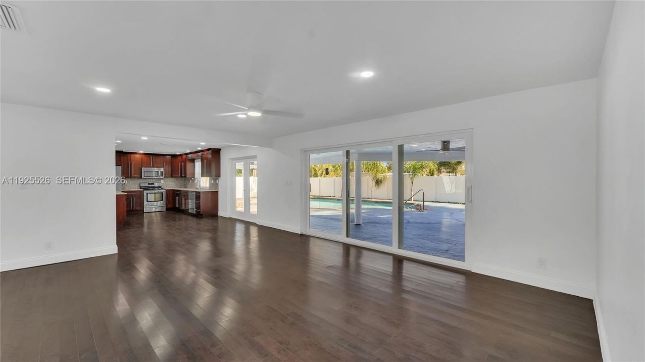 620 NE 2nd St, Pompano Beach, FL 33060 Photo