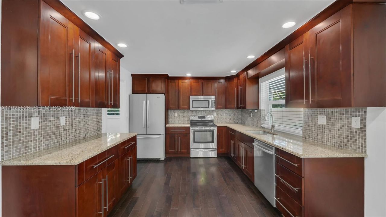 620 NE 2nd St, Pompano Beach, FL 33060 Photo