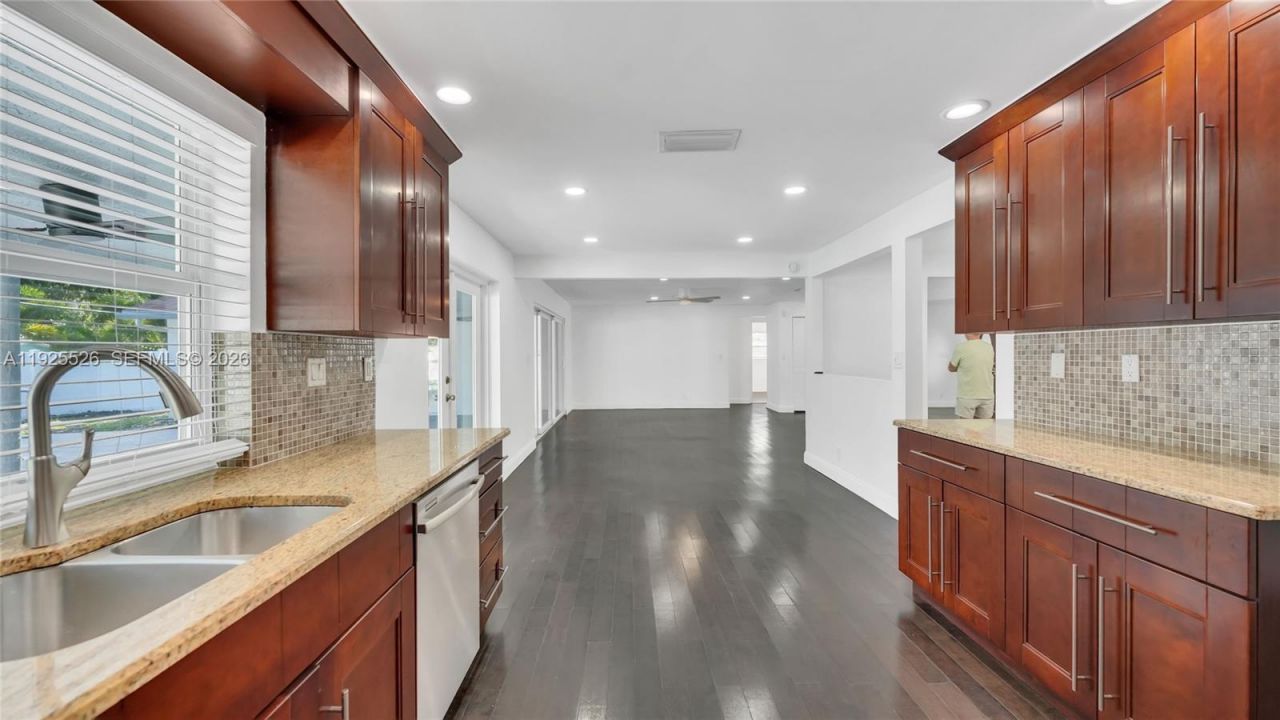 620 NE 2nd St, Pompano Beach, FL 33060 Photo