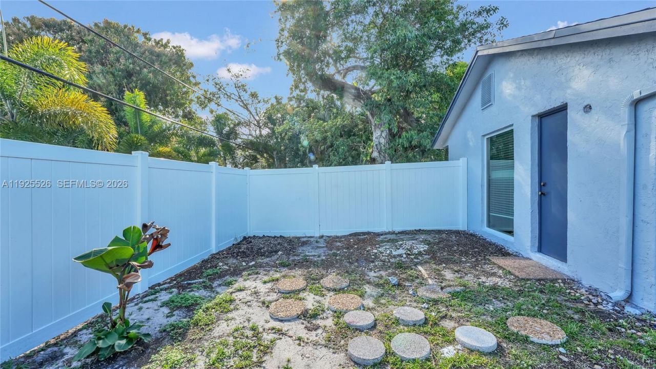 620 NE 2nd St, Pompano Beach, FL 33060 Photo