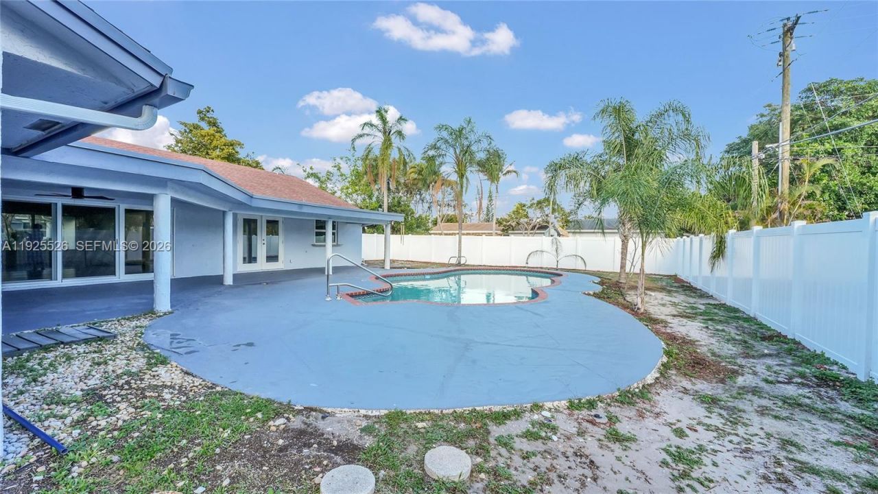 620 NE 2nd St, Pompano Beach, FL 33060 Photo