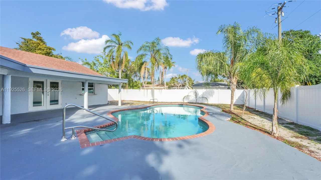 620 NE 2nd St, Pompano Beach, FL 33060 Photo