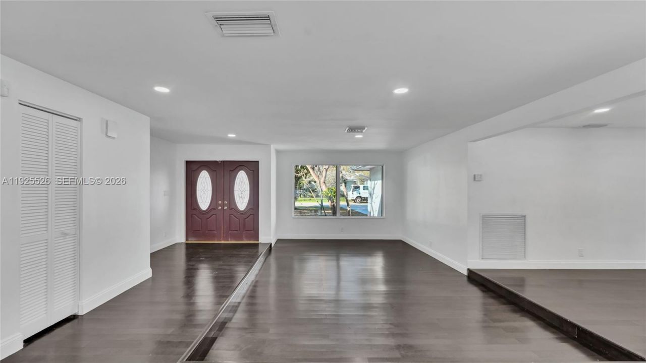 620 NE 2nd St, Pompano Beach, FL 33060 Photo