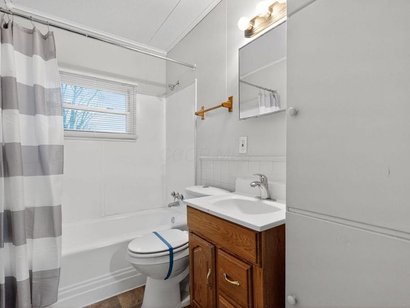 290 S Hampton Road, Columbus, OH 43213 Photo 24