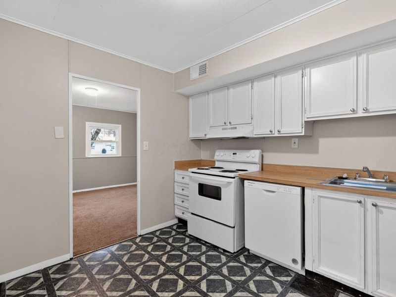 290 S Hampton Road, Columbus, OH 43213 Photo 9