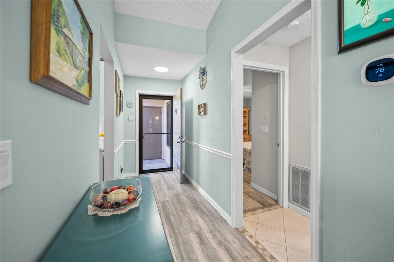 5958 Clubside Drive, Sarasota, FL 34243 Photo