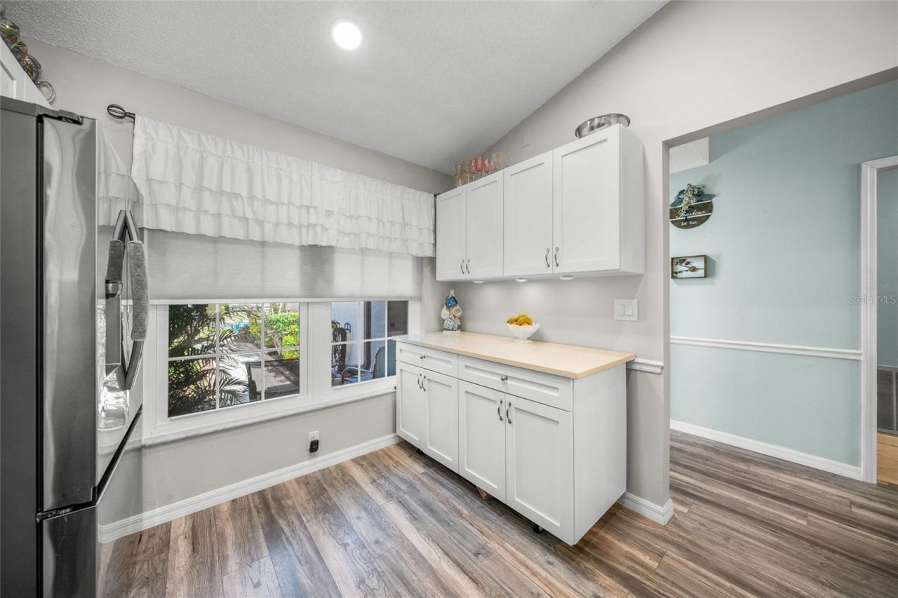 5958 Clubside Drive, Sarasota, FL 34243 Photo